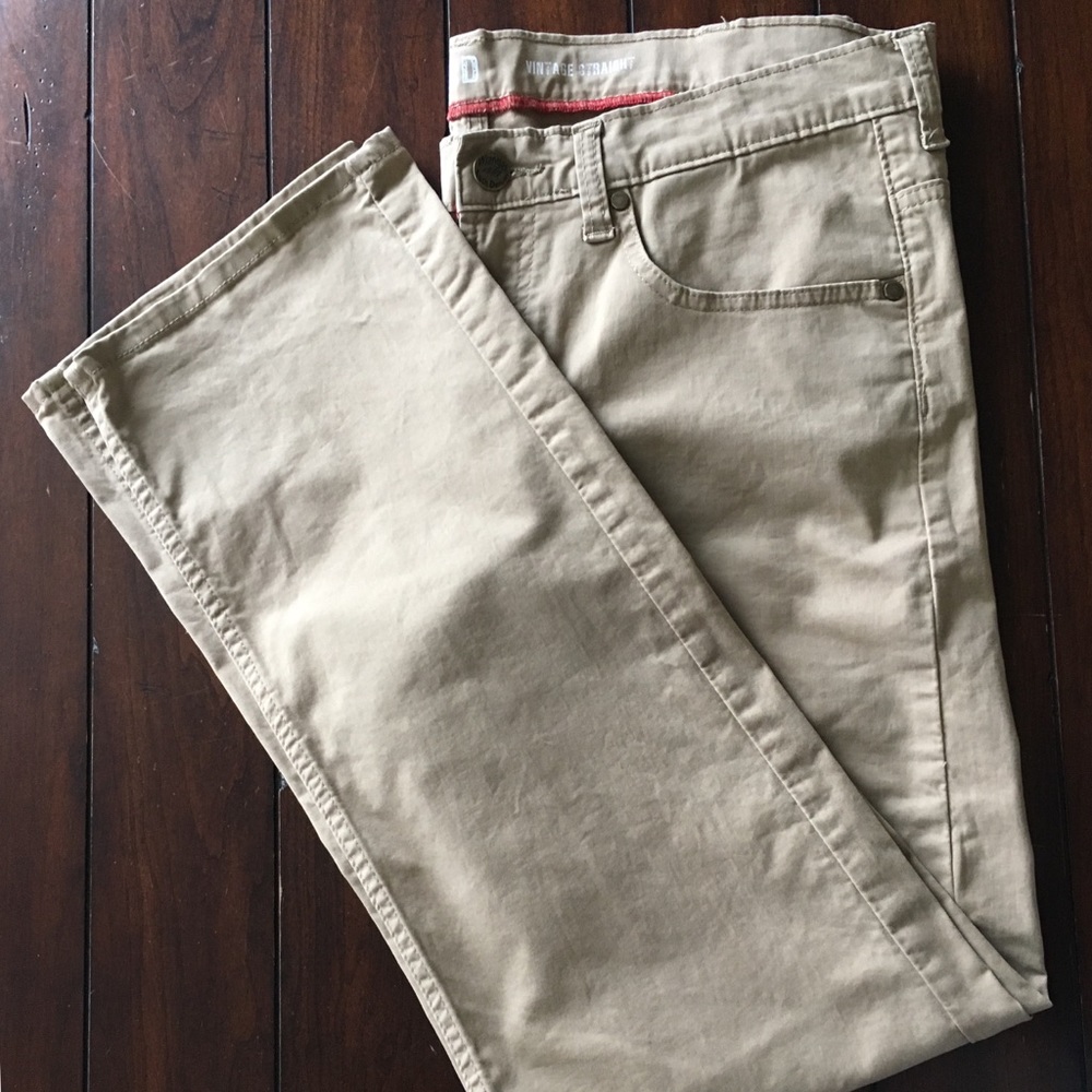 Brand New Men Wrangler Red Vintage Straight Jeans